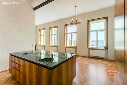 Pronájem bytu 3+kk 132 m²