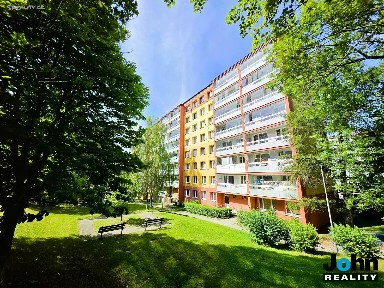 Moskevská, Most