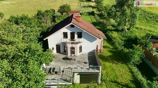 Pronájem vily 300 m², pozemek 1427 m²