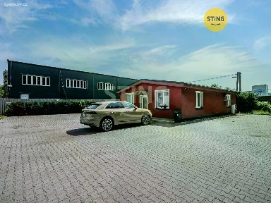 Pronájem kanceláře 100 m²