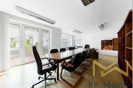 Pronájem kanceláře 273 m²