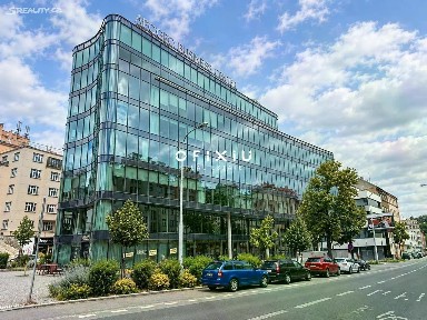 Pronájem kanceláře 650 m²