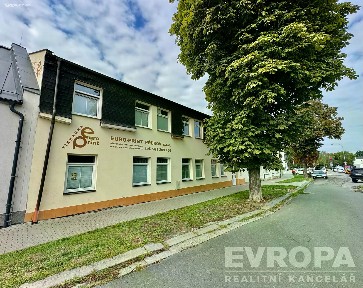 Prodej výrobní haly, prostoru 495 m²