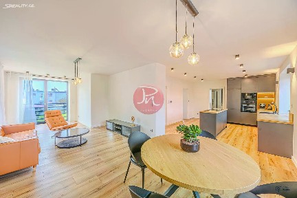 Pronájem rodinného domu 84 m², pozemek 637 m²