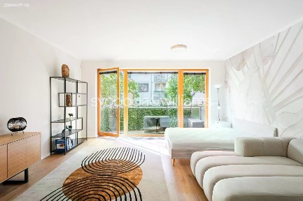 Pronájem bytu 1+kk 52 m²