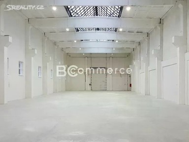 Pronájem skladového prostoru 633 m²