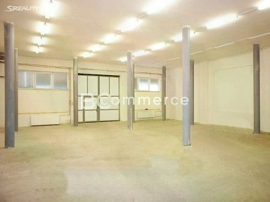 Pronájem skladového prostoru 400 m²