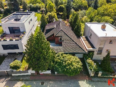Prodej rodinného domu 244 m², pozemek 960 m²