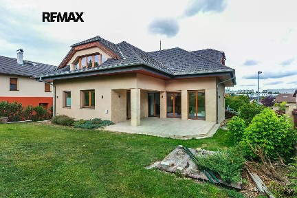 Prodej rodinného domu 300 m², pozemek 652 m²