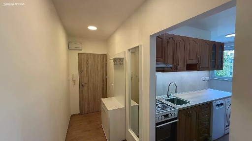 Pronájem bytu 2+1 63 m²