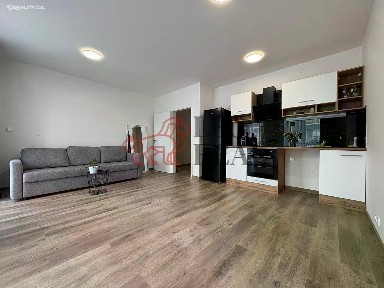 Pronájem bytu 1+kk 33 m²