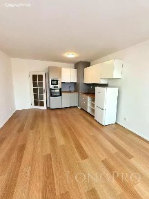 Pronájem bytu 1+kk 34 m²