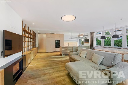 Pronájem bytu 4+kk 113 m²
