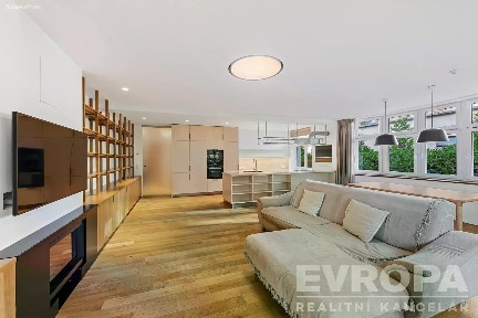 Pronájem bytu 4+kk 113 m²