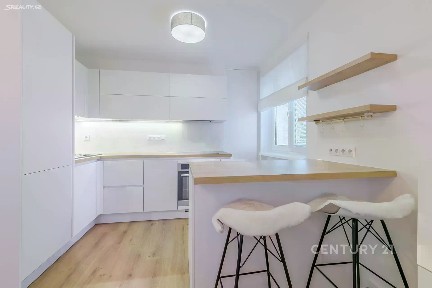 Pronájem bytu 2+kk 66 m²