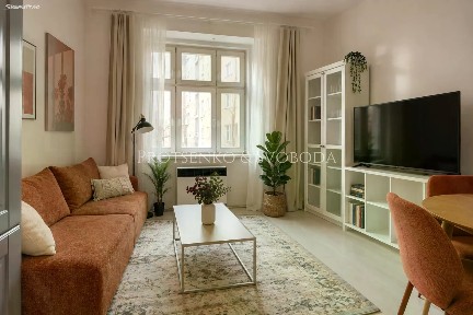 Pronájem bytu 2+kk 40 m²