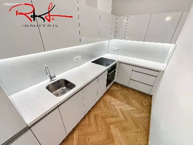 Pronájem bytu 2+kk 61 m²
