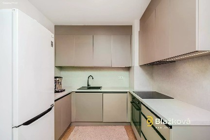 Pronájem bytu 2+kk 61 m²