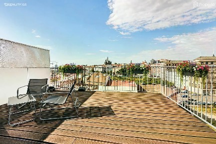 Pronájem bytu 1+kk 36 m²