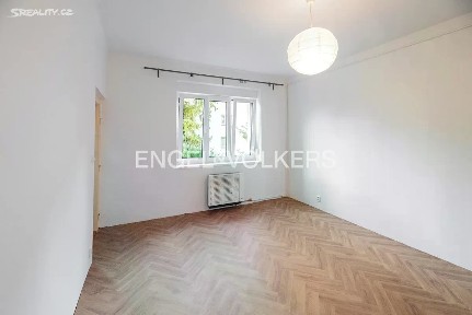 Pronájem bytu 1+kk 27 m²