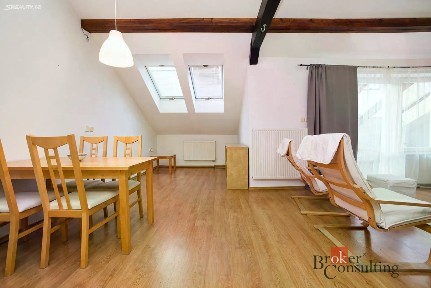 Pronájem bytu 3+kk 102 m²