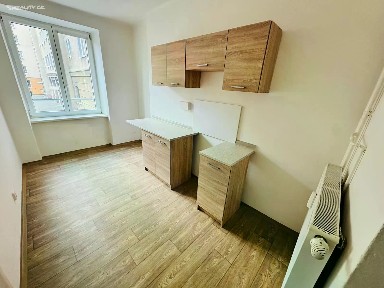 Pronájem bytu 1+1 37 m²