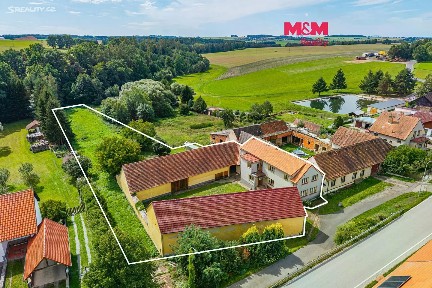 Prodej rodinného domu 236 m², pozemek 3986 m²