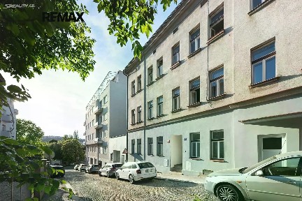 Pronájem skladového prostoru 2 m²