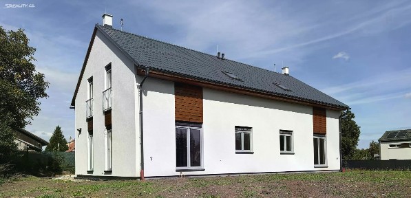 V Zahradě, Úhonice