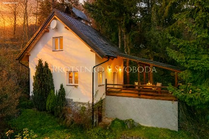 Prodej ubytovacího zařízení 128 m²