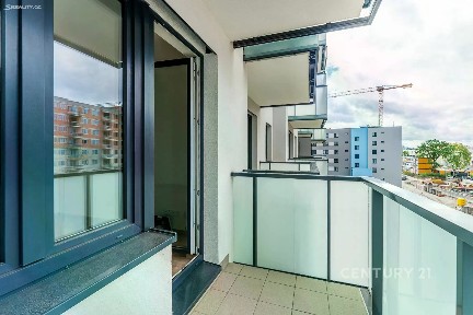 Pronájem bytu 1+kk 32 m²