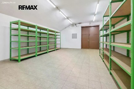 Pronájem skladového prostoru 52 m²