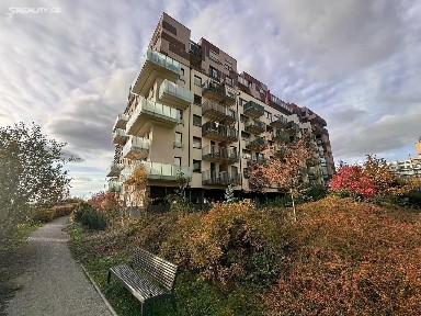 Pronájem bytu 1+kk 30 m²