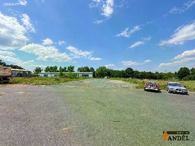 Pronájem skladového prostoru 1327 m²