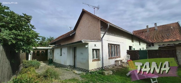 Pražská, Městec Králové