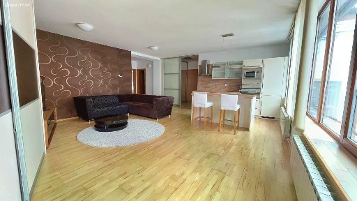 Pronájem bytu 3+kk 94 m²