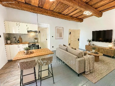 Pronájem bytu 2+kk 48 m²