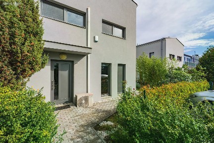 Prodej bytu 4+kk 93 m²