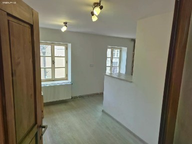 Pronájem bytu 1+1 42 m²