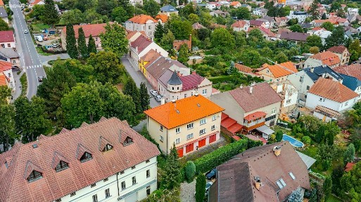 Jiráskovo nám., Litomyšl - Záhradí