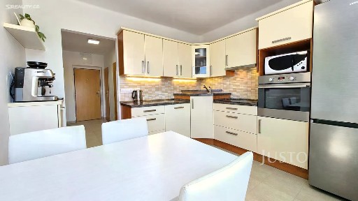 Prodej bytu 3+1 67 m²