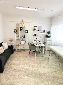 Pronájem obchodního prostoru 18 m²