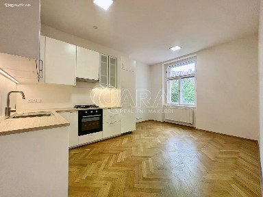Pronájem bytu 2+kk 41 m²