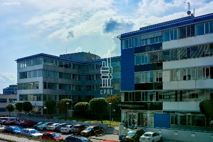 Pronájem kanceláře 331 m²