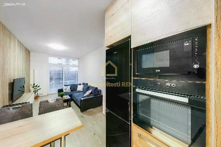 Pronájem bytu 2+kk 44 m²
