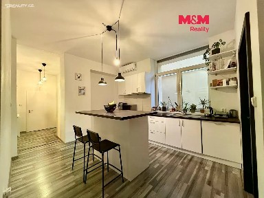 Pronájem bytu 1+kk 44 m²
