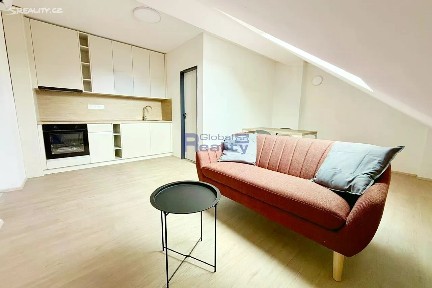 Pronájem bytu 2+kk 39 m²