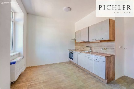 Pronájem bytu 1+kk 35 m²