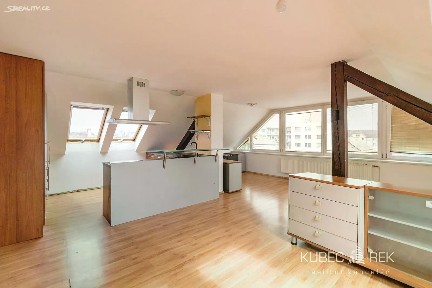 Pronájem bytu 2+kk 66 m²