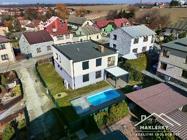 Sladkovského, Zásmuky